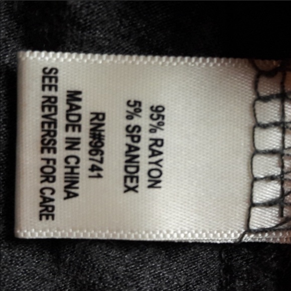 ❗️SOLD❗️ Gray Quarter Length Sleeve Shirt - Picture 10 of 11